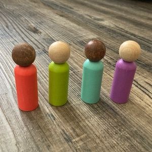 Lovevery Wooden Peg People